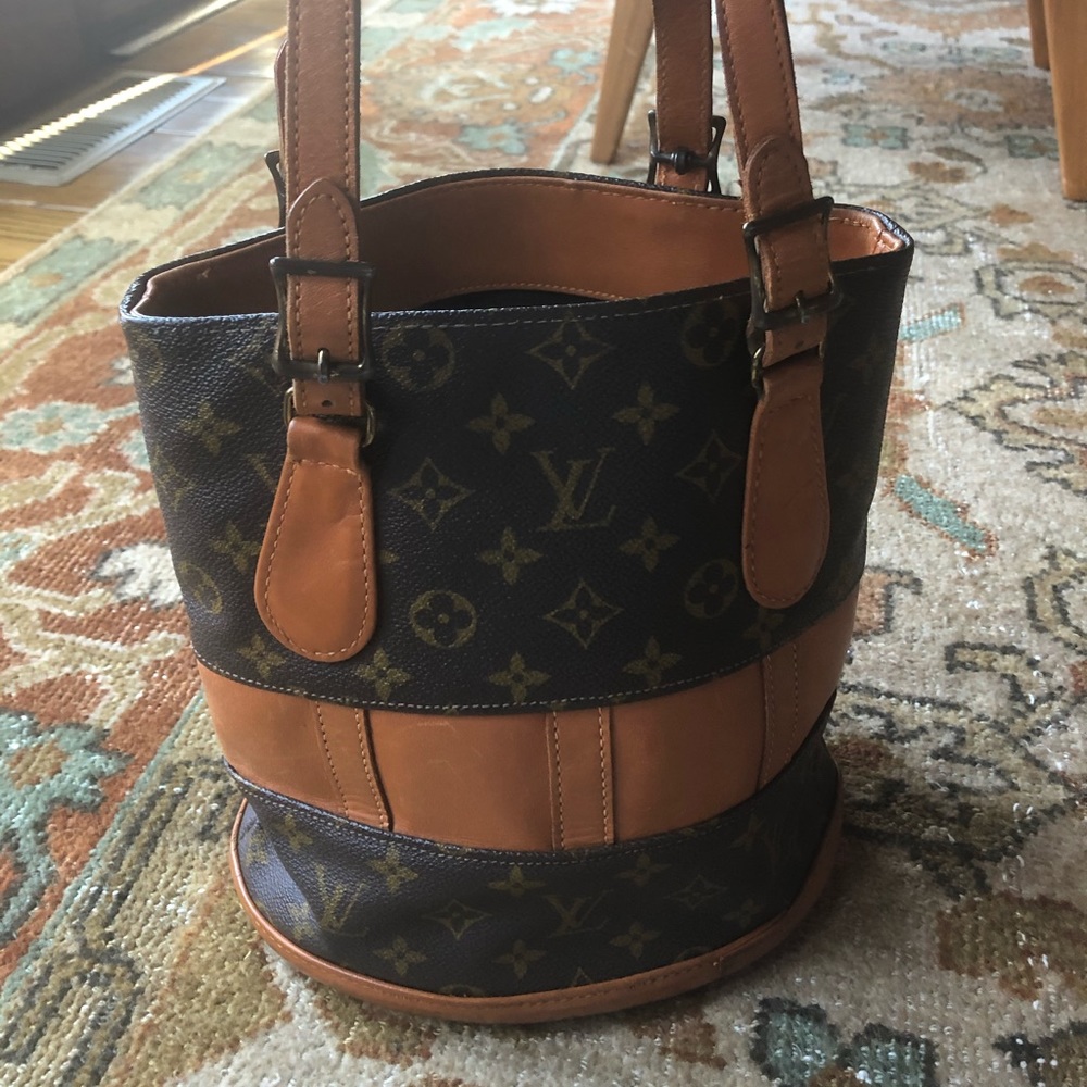 *️⃣SOLD*️⃣ Louis Vuitton Vintage Bucket Bag - Picture 2 of 8